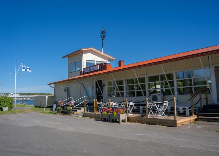 Seelarin ravintola ja terassi Oulun Hietasaaressa